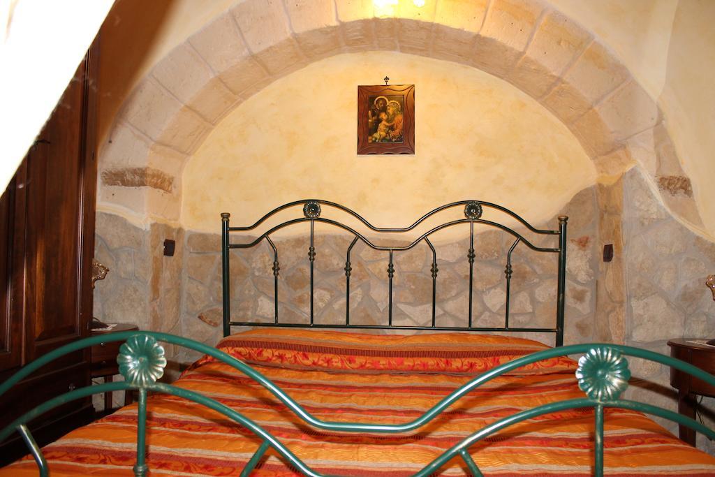 Domusfrumenti Ориа Екстериор снимка